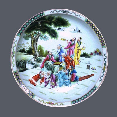 Shop Đĩa Sứ Trưng Bày