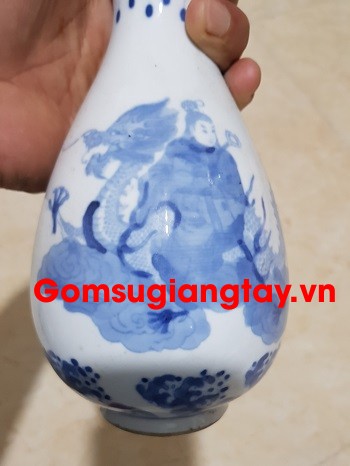 Bình sứ phỏng cổ