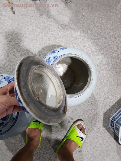 CHóe Sứ men chàm giả cổ vẽ tay tinh tế rõ nét