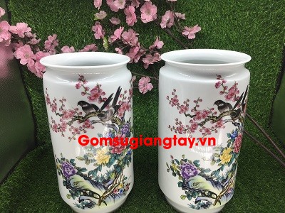 Đôi thống sứ rất đẹp và tinh tế