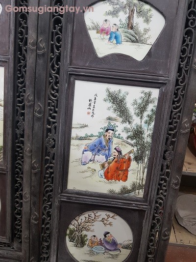 Tranh  sứ nét vẽ tinh tế 